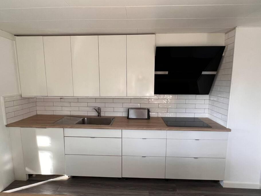 Lantlig Villa I Ljungbyhed エクステリア 写真