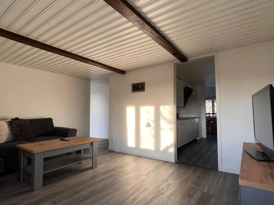 Lantlig Villa I Ljungbyhed エクステリア 写真