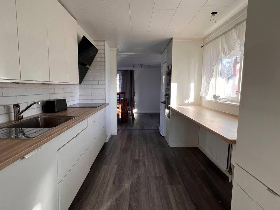 Lantlig Villa I Ljungbyhed エクステリア 写真